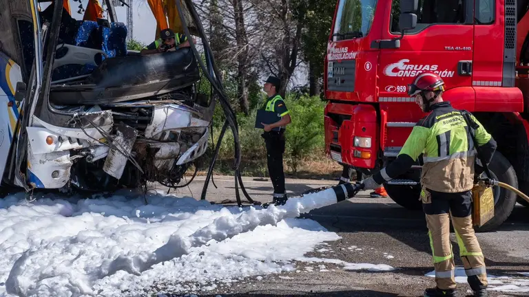 Un agente de Bomberos en el accidente Almonte