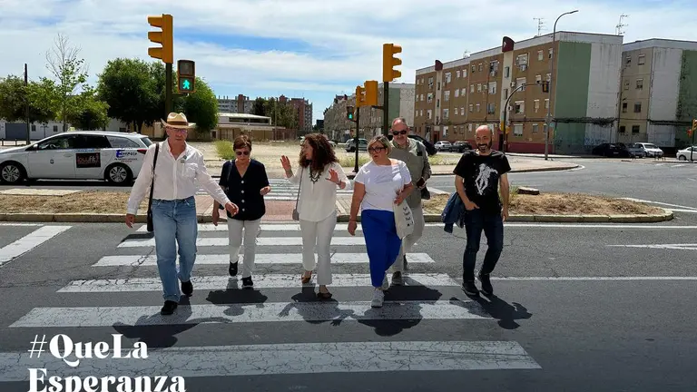 Visita a las barriadas onubenses del equipo de Rossi