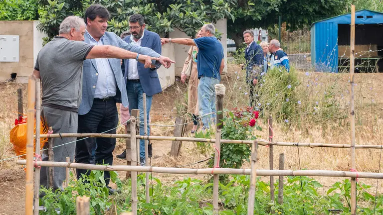 Cruz, en los Huertos urbanos del parque Moret
