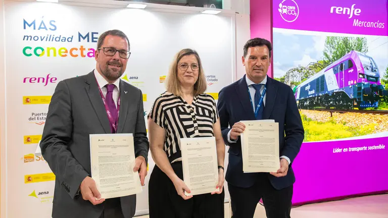 Firma del acuerdo en Madrid