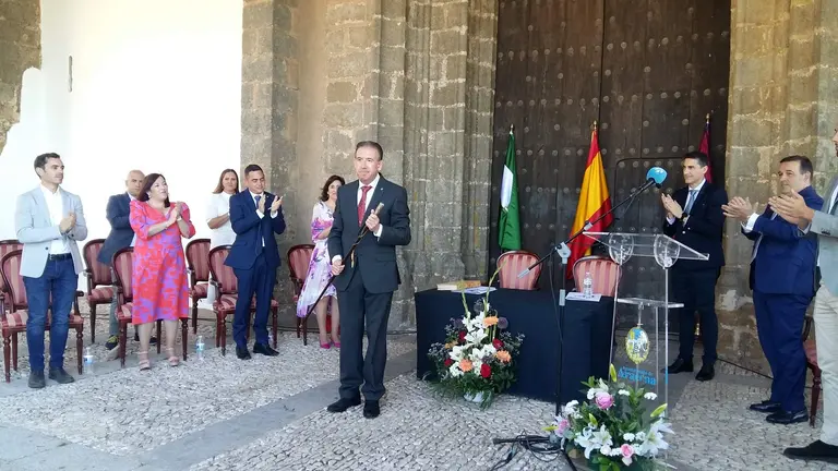 Investidura de Manuel Guerra