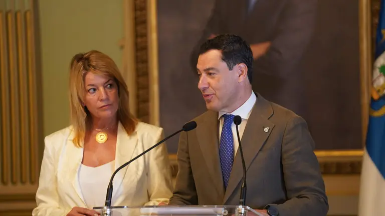 Moreno junto a Pilar Miranda