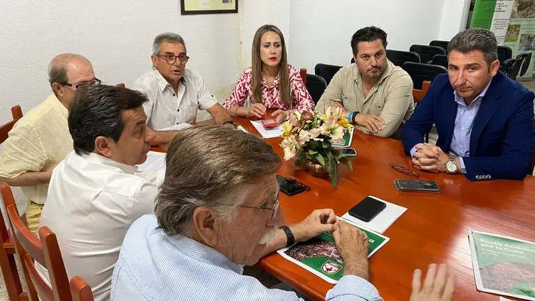 Sede de la Federación de Caza y reunión con PP