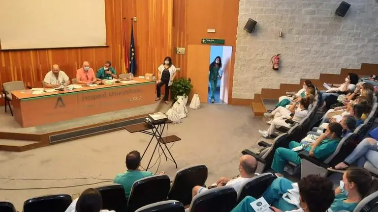 CSIF charlas en el Juan Ram&oacute;n Jim&eacute;nez con personal