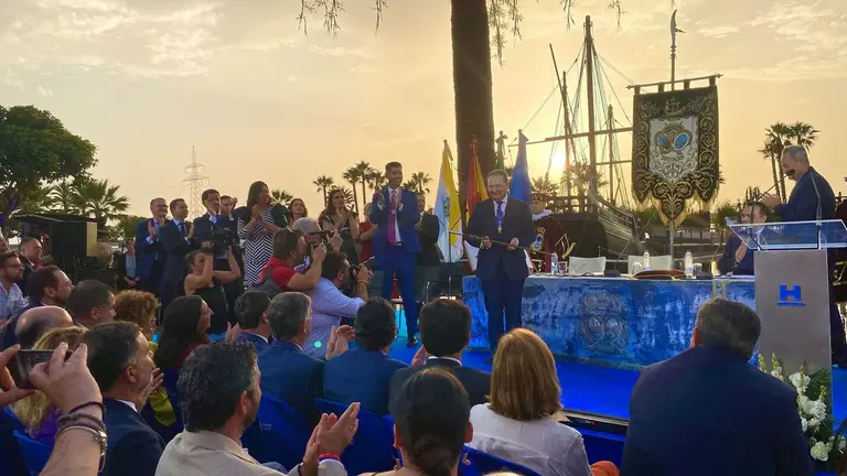 David Toscano, tras ser investido presidente de la Diputaci&oacute;n