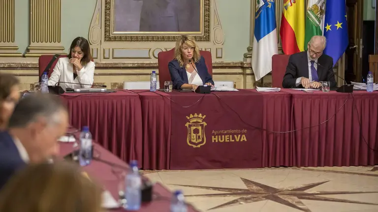 Pilar Miranda preside el primer Pleno ordinario