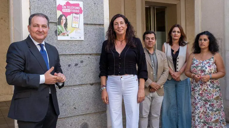 Loles López y David Toscano presentación campaña contra la violencia sexual