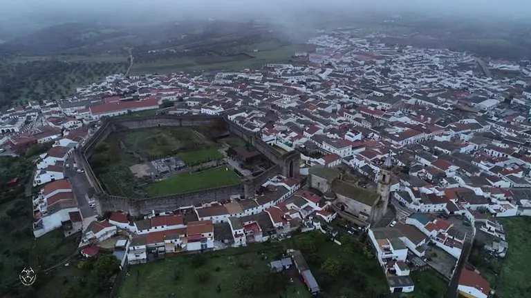 Cumbres Mayores, ejemplo de pueblo con los servicios puestos en valor