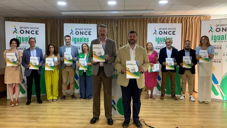 Foto de Familia Grupo ONCE en Huelva