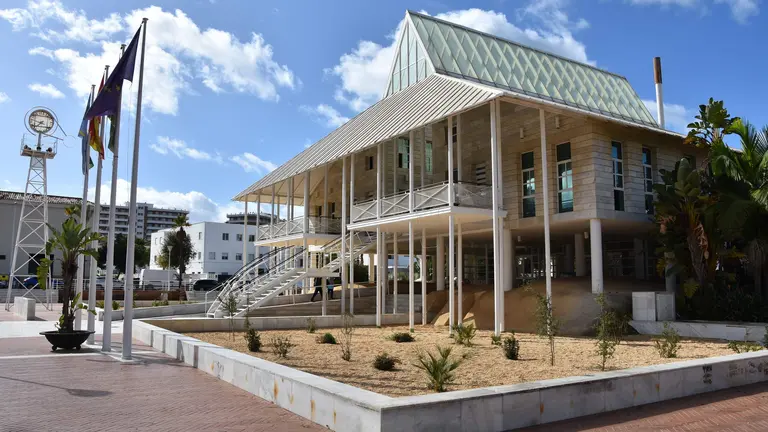 Ayuntamiento de Punta Umbr&iacute;a