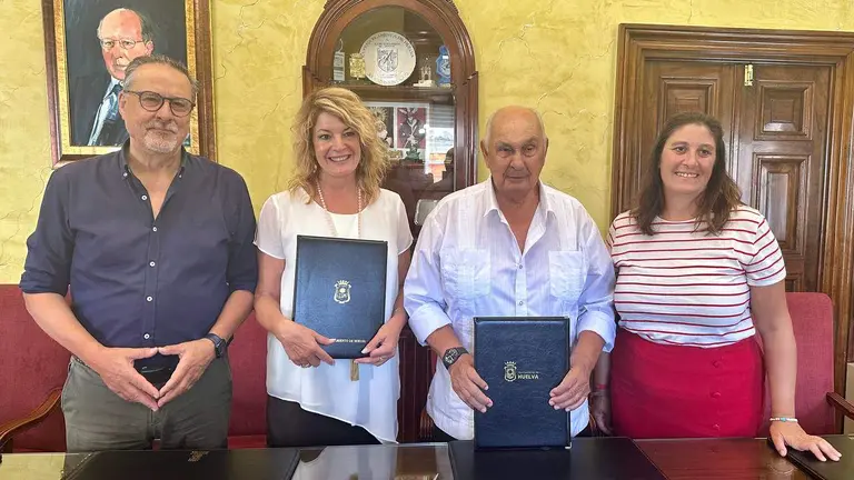 Firma de convenio con AONUJER