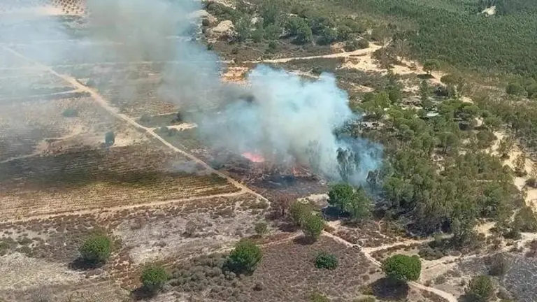 Incendio de esta tarde en Bollullos