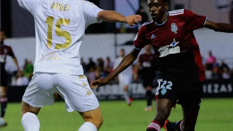 El Recre frenó al Ceuta.