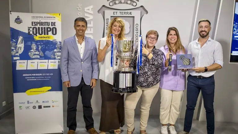 La presentación de la nueva campaña de abonados del Club Bádminton IES La Orden.
