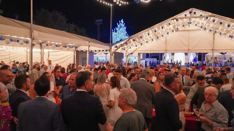 Gran ambiente el primer día de feria