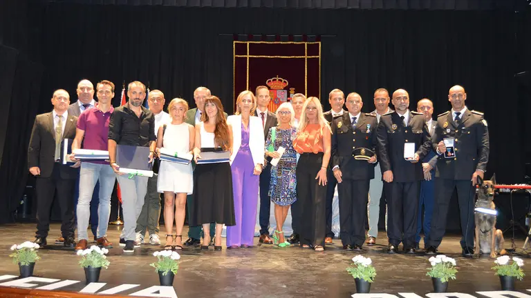 Festividad de La Merced Instituciones Penitenciarias, foto de familia