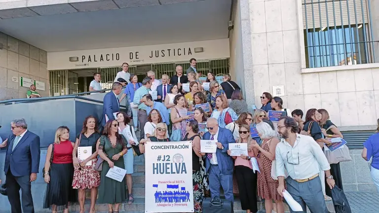 Protesta de abogados y procuradores