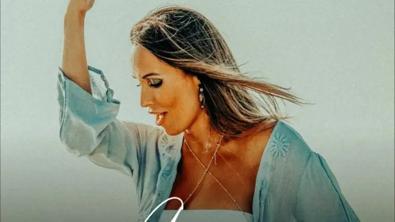 Portada del trabajo de Ana de Caro