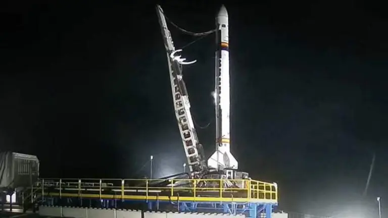 El MIURA 1, en la rampa de lanzamiento