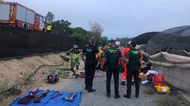 Servicios de Emergencia en la zona del accidente