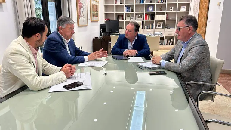 Reunión Toscano con Carmelo Romero