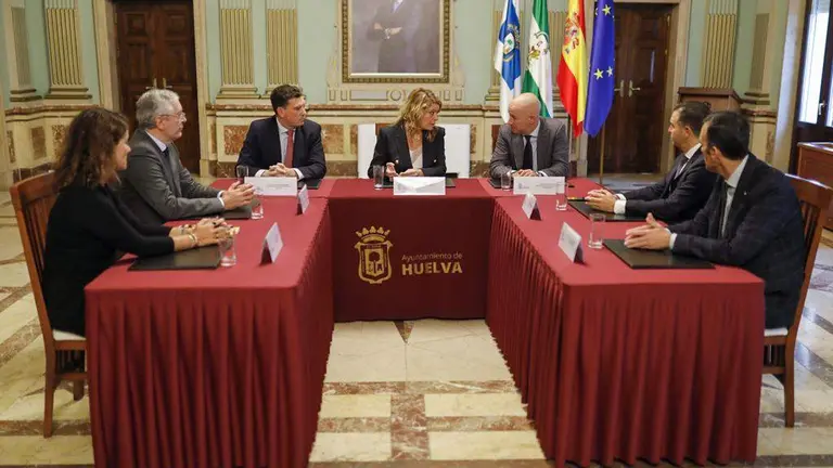 Reuni&oacute;n con Maersk