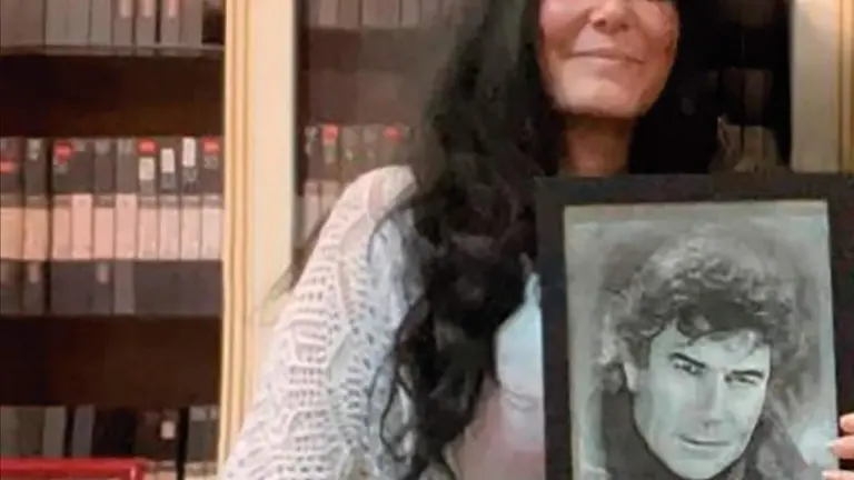 Monak con su obra a Jesús Quintero