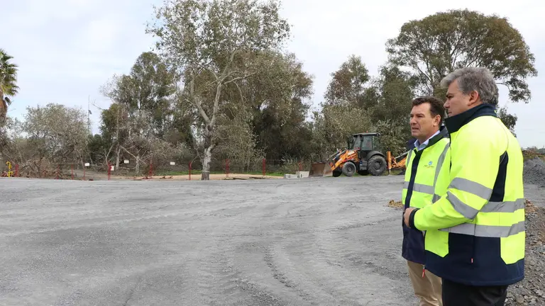 Visita del presidente del Puerto a los Aparcamientos de Colon