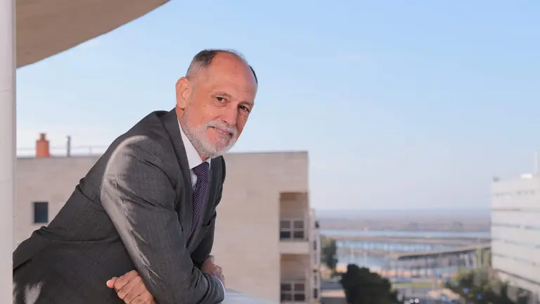 Jos&eacute; Luis Men&eacute;ndez