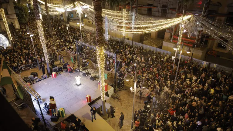 Escenario montado para recibir la 'Navidad'