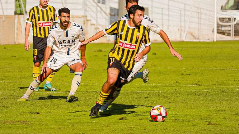 El San Roque ante el UCAM.