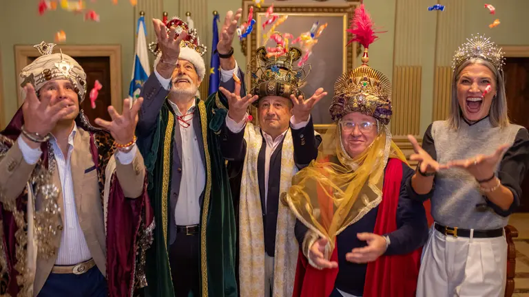 Coronación Reyes en el Ayuntamiento