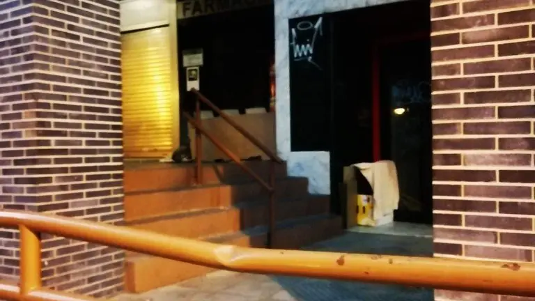 Una persona sin hogar, alojjada en Pablo Rada.