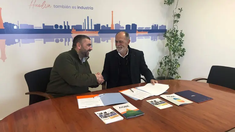 Firma del acuerdo con la Fundación Marcelino Champagnat