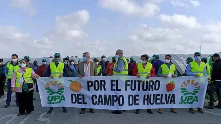 UPA-Huelva en una de sus reclamaciones