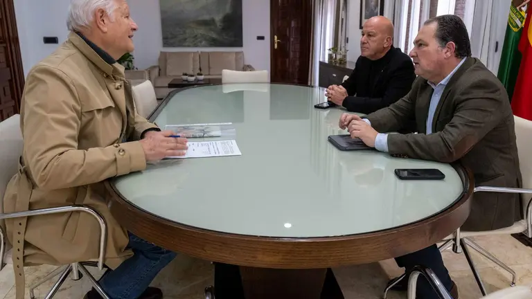 Reuni&oacute;n previa al pleno del Consejo en la Diputaci&oacute;n