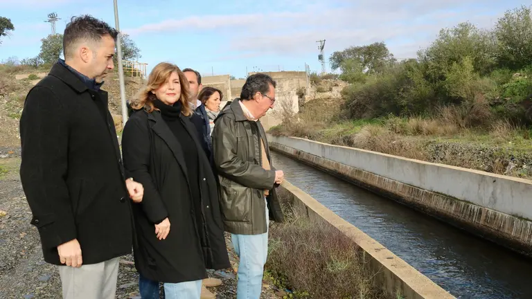 González, ante el canal de San Silvestre