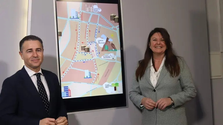 Felipe Arias y la concejala de Movilidad presentan los importantes cambios