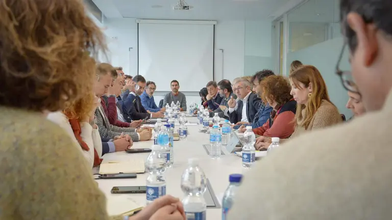 Reuni&oacute;n Alcaldes en SEPE (2)