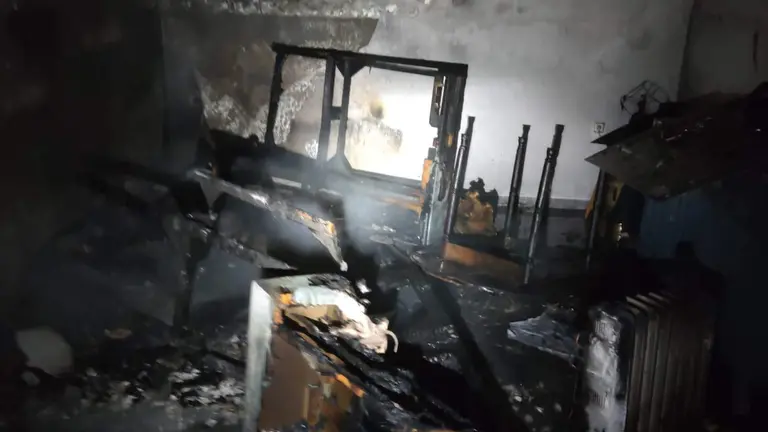 Imagen del sal&oacute;n que ardi&oacute; en Gibrale&oacute;n