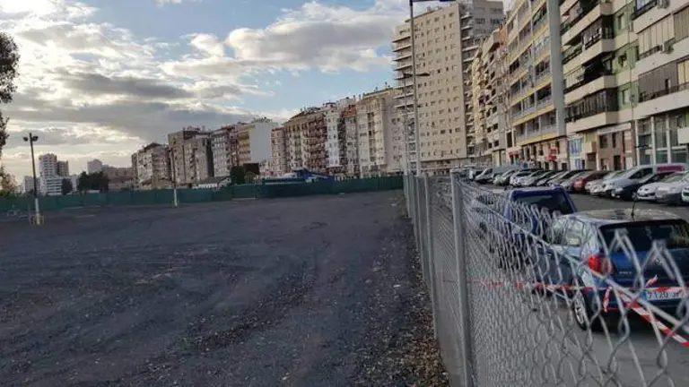 Zona de aparcamientos junto a El Punto