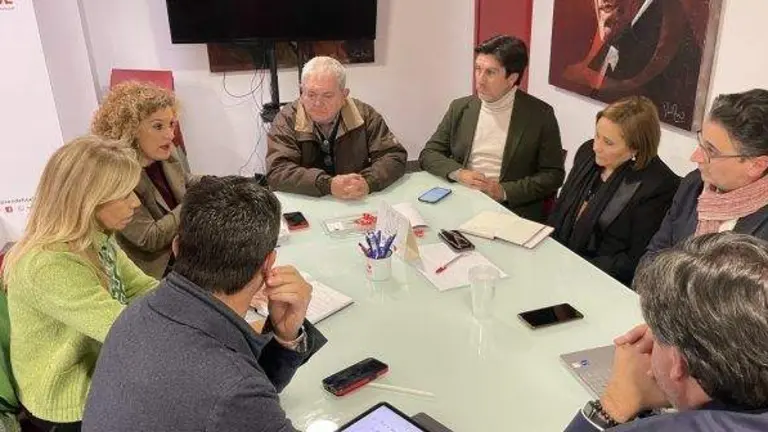 Plataforma-AVE en su reunión con representantes del PSOE