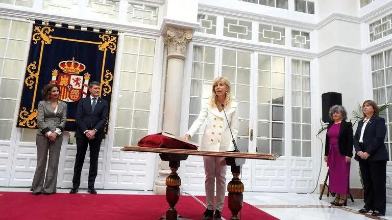 Toma posesión_M.J. Rico