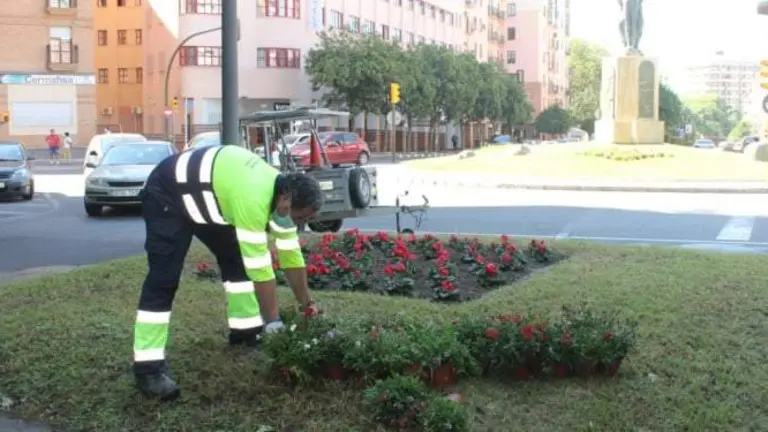 Un operario en Pablo Rada