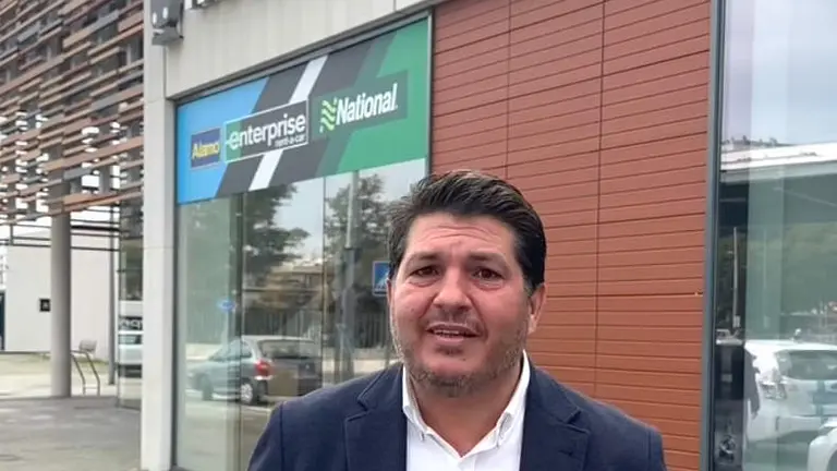 Marcos Toti, en la Estación de Tren de Huelva