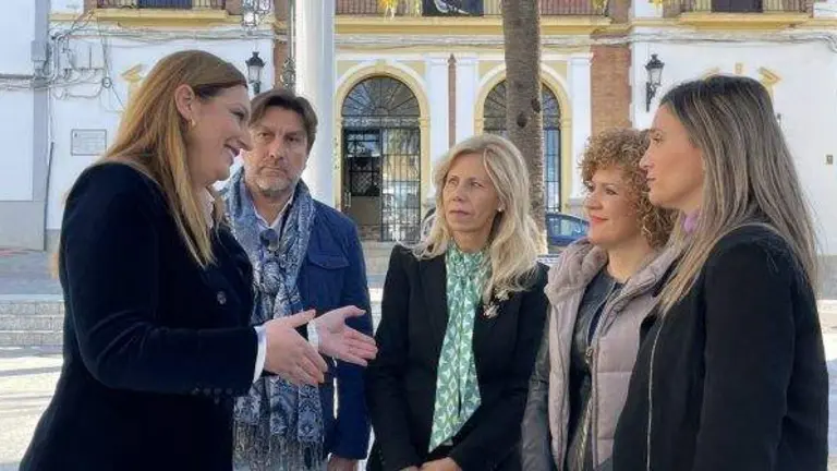 M&aacute;rquez junto a la alcaldesa de Valverde