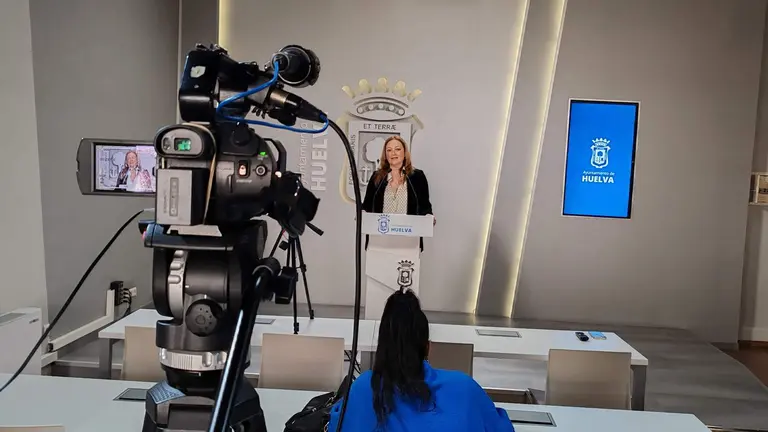 20-02-24 María Teresa Flores en rueda de prensa