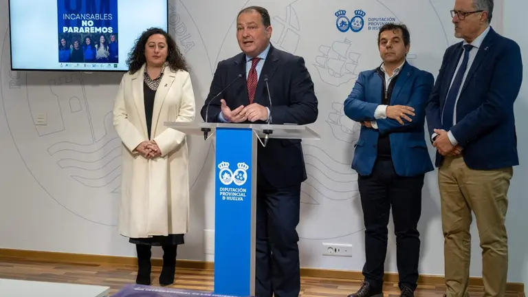 El presidente presenta los actos del 8M