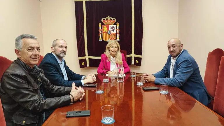 Reuni&oacute;n CSIF con la subdelegada