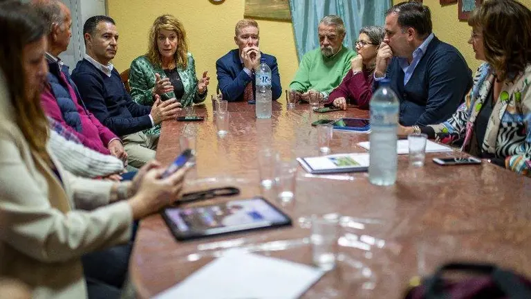 Reunión Molino de la Vega con la alcaldesa